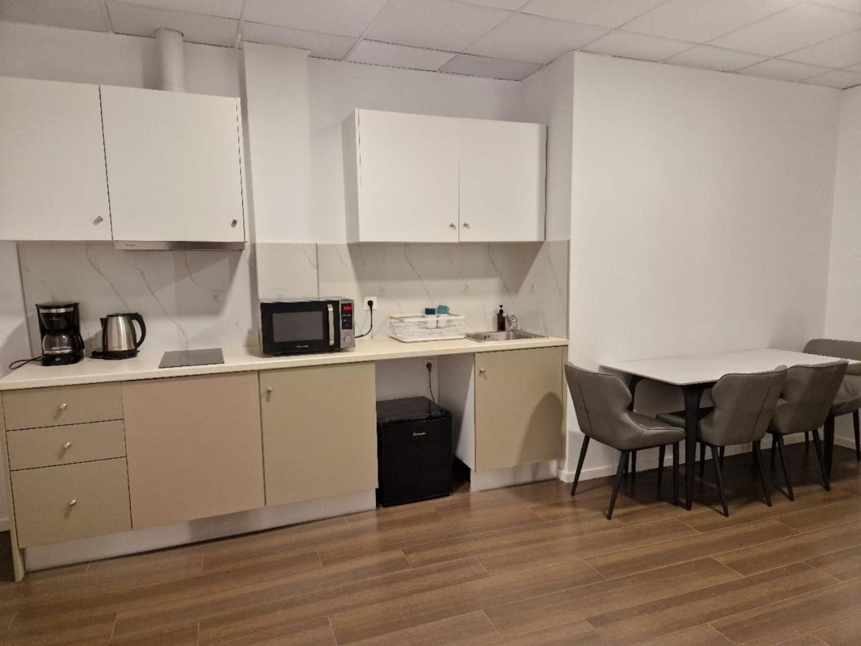 Anhome K11 Serviced Apartments 아테네 외부 사진